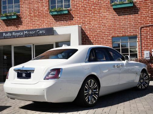 2022 Rolls-Royce Ghost 