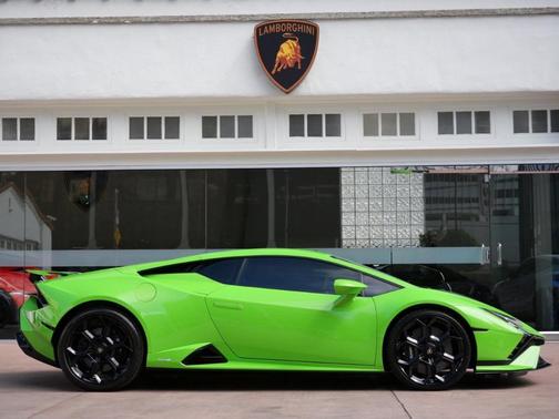 2024 Lamborghini Huracan Tecnica 