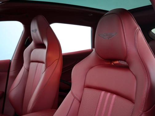 2026 Aston Martin DBX 707