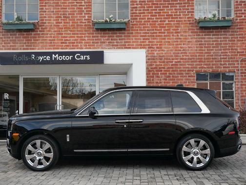 2024 Rolls-Royce Cullinan Base