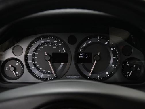 2016 Aston Martin DB9 GT