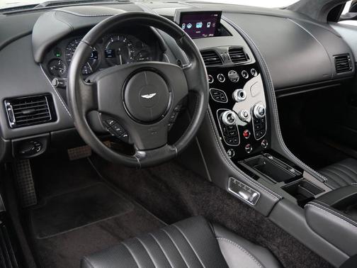 2016 Aston Martin DB9 GT