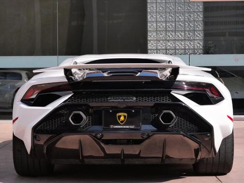 2023 Lamborghini Huracan Tecnica