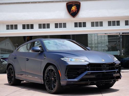 2025 Lamborghini Urus SE