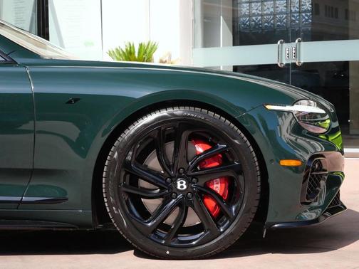 Barnato Green 2026 Bentley Continental GT S