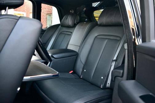 2019 Rolls-Royce Cullinan Base