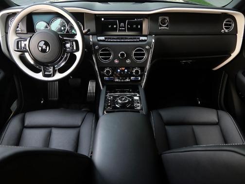 Black Diamond 2023 Rolls-Royce Cullinan