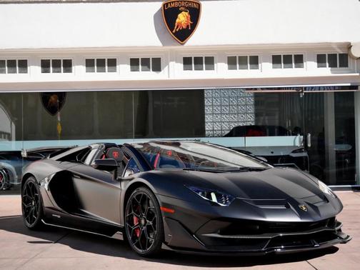 2021 Lamborghini Aventador SVJ