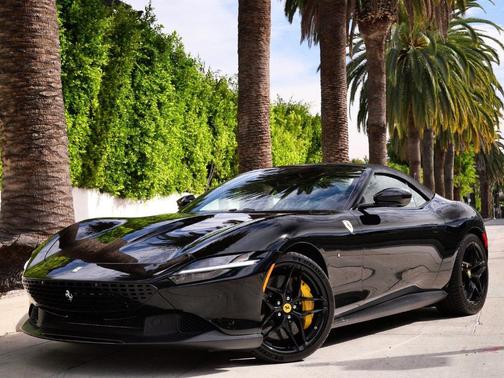 2025 Ferrari Roma Spider Base