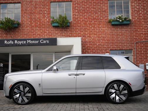 2025 Rolls-Royce Cullinan 