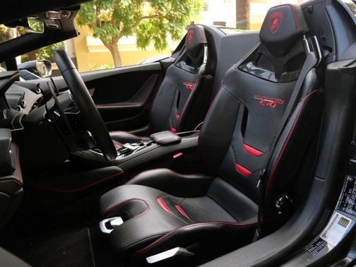 2021 Lamborghini Huracan EVO 