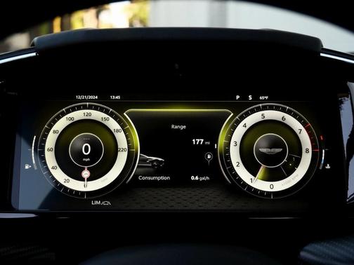 2025 Aston Martin Vantage Base