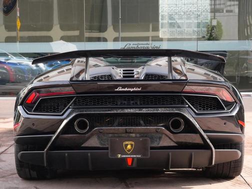 2018 Lamborghini Huracan Performante