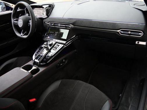2025 Aston Martin Vantage