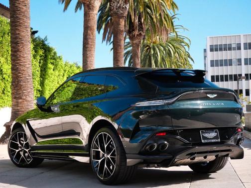 2026 Aston Martin DBX 707