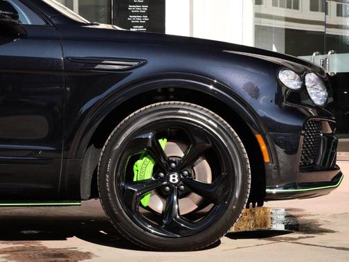 2025 Bentley Bentayga S Black Edition