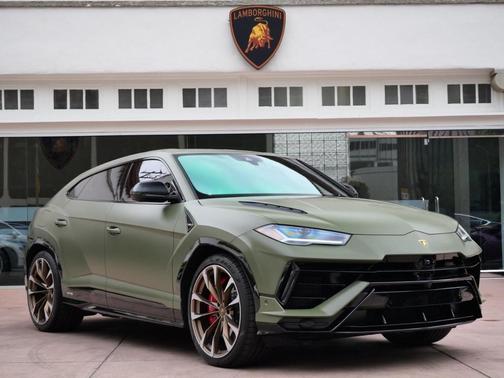2024 Lamborghini Urus S