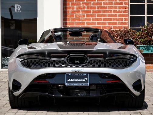 2024 McLaren 750S