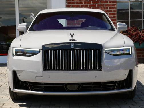 Gray 2026 Rolls-Royce Ghost
