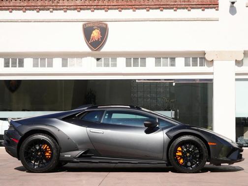 2024 Lamborghini Huracan Sterrato