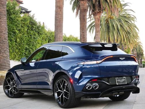 2026 Aston Martin DBX 707