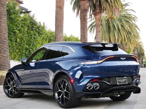 2026 Aston Martin DBX 707