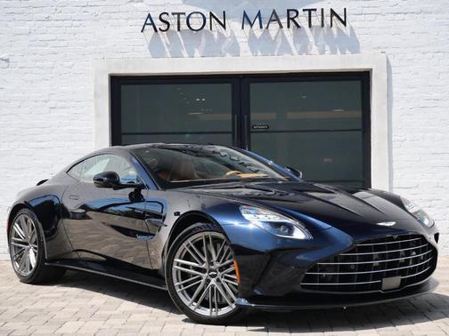 Ultramarine Black 2026 Aston Martin Vantage