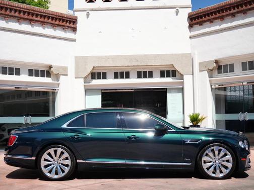 Viridian by Mulliner 2024 Bentley Flying Spur Azure