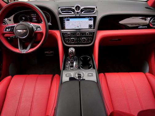 2023 Bentley Bentayga Azure
