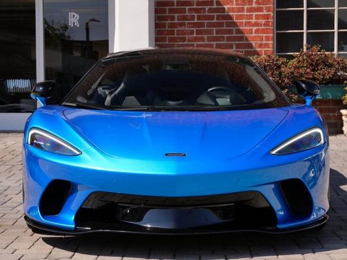 2022 McLaren GT Base