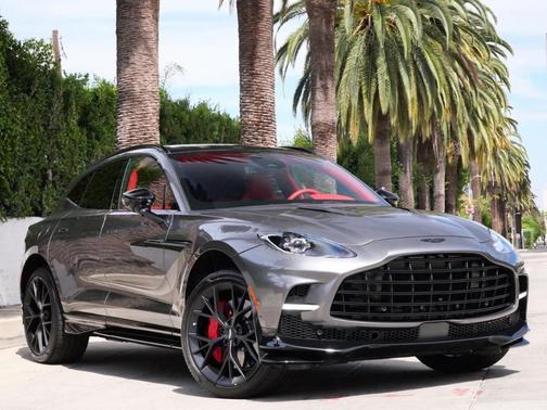 2025 Aston Martin DBX 707