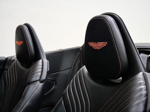 2021 Aston Martin DB11 Volante