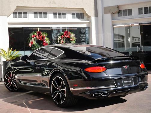 Black Crystal 2020 Bentley Continental GT V8