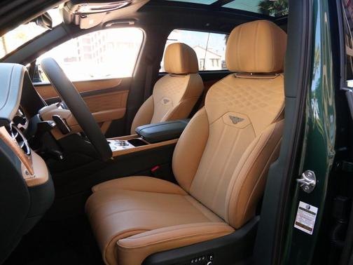 Verdant 2025 Bentley Bentayga Azure