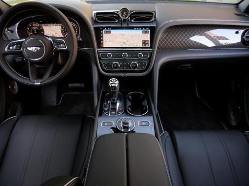 2025 Bentley Bentayga S Black Edition