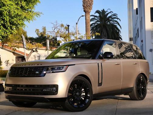 2025 Land Rover Range Rover P530 SE