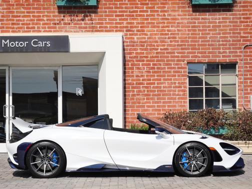Silica White 2022 McLaren 765LT Base
