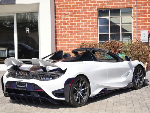 Silica White 2022 McLaren 765LT Base