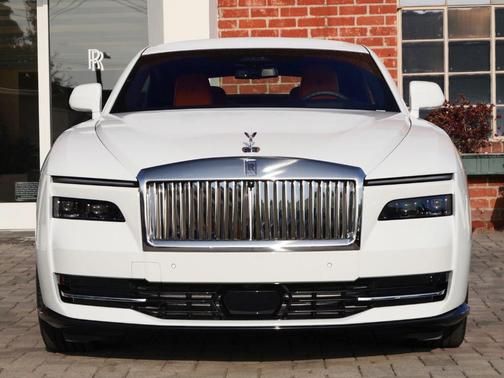 2024 Rolls-Royce Spectre 