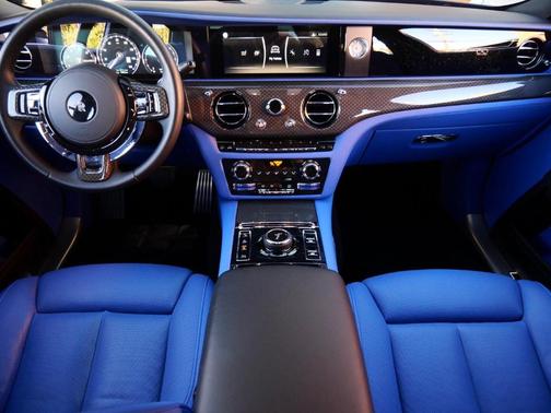 2023 Rolls-Royce Ghost 