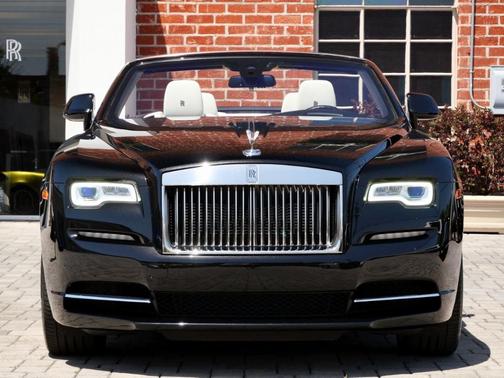 2019 Rolls-Royce Dawn Base