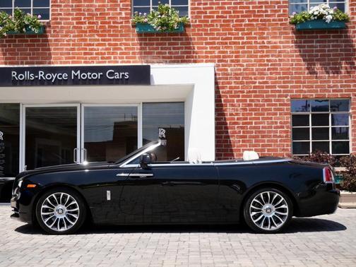2019 Rolls-Royce Dawn Base