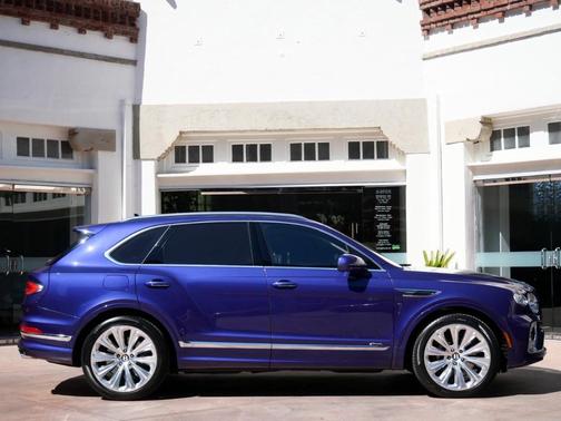 2023 Bentley Bentayga Azure