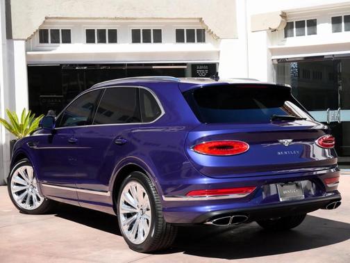 2023 Bentley Bentayga Azure