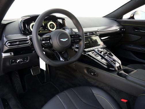 2026 Aston Martin Vantage