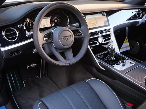 Glacier White 2026 Bentley Flying Spur MULLINER