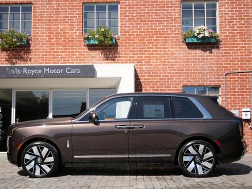 2025 Rolls-Royce Cullinan 