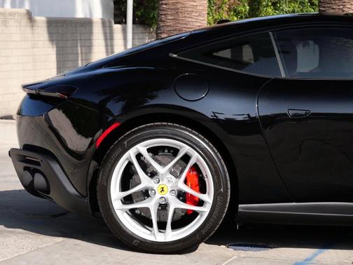 2023 Ferrari Roma 