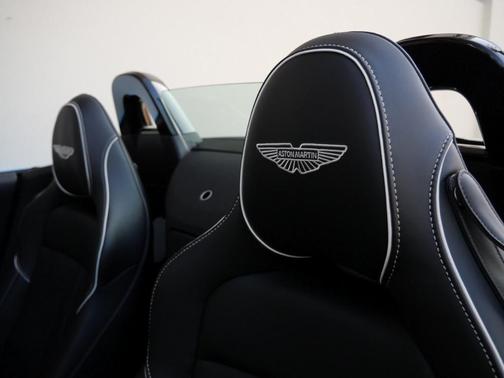 2026 Aston Martin Vantage