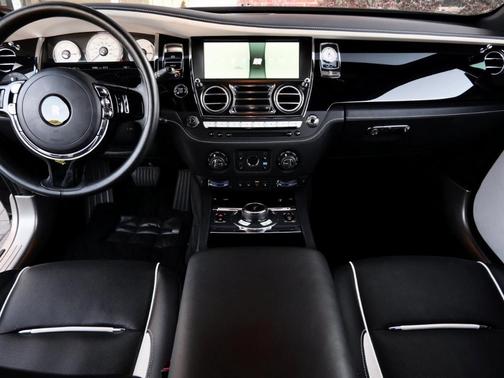 2017 Rolls-Royce Wraith Base